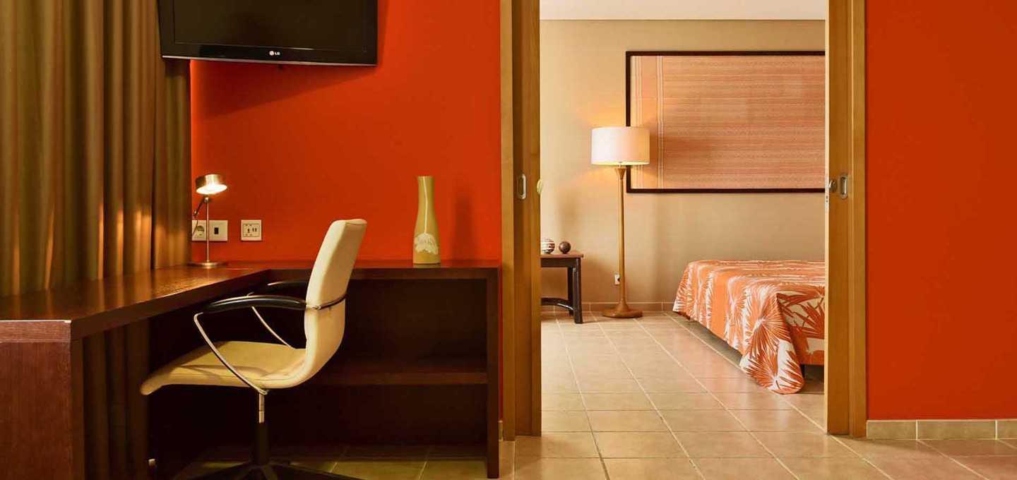 פראייה Pestana Tropico Ocean & City Hotel מראה חיצוני תמונה