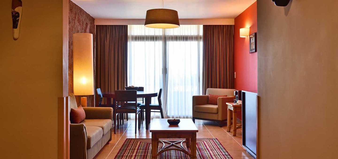 פראייה Pestana Tropico Ocean & City Hotel מראה חיצוני תמונה