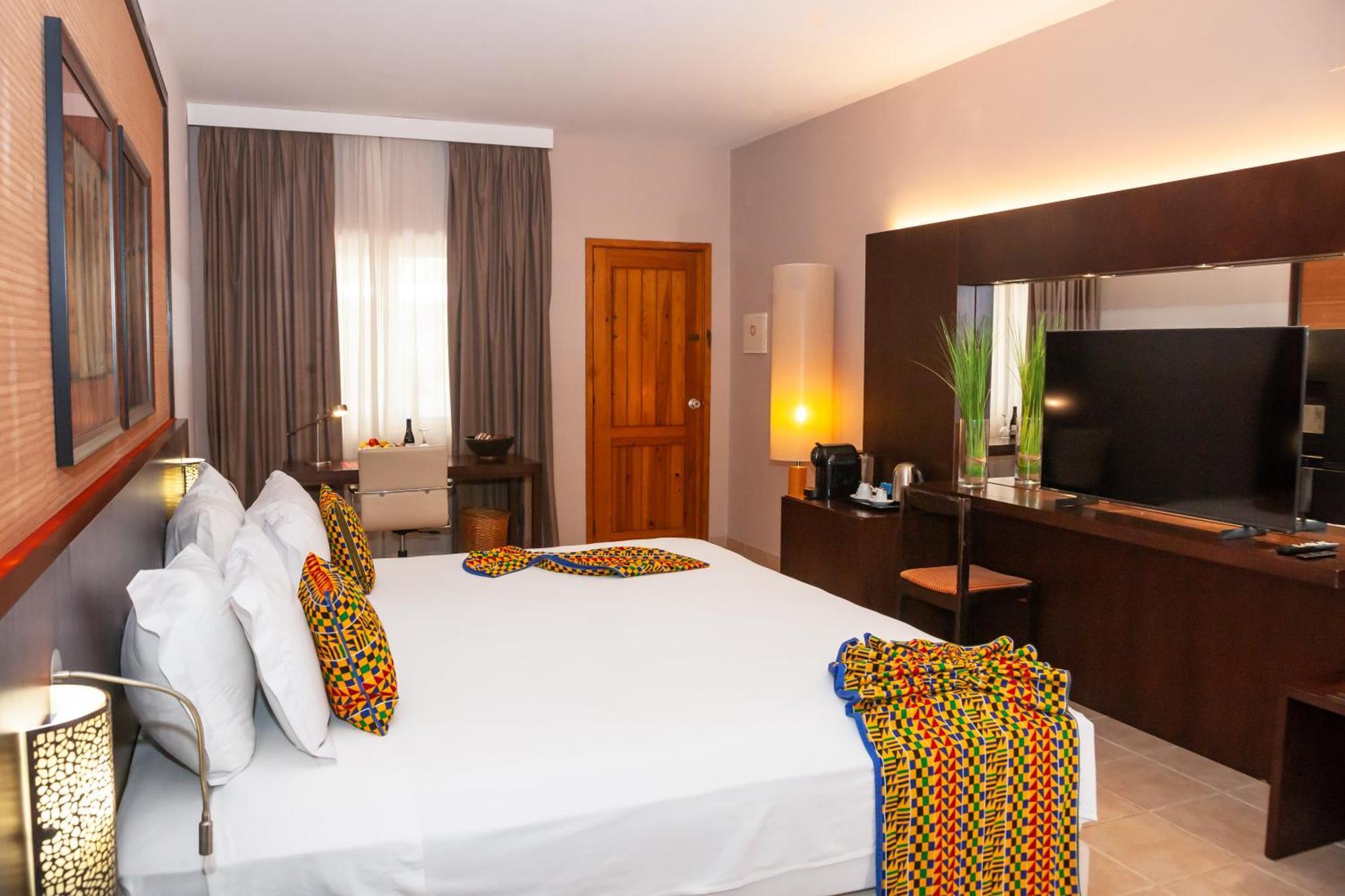 פראייה Pestana Tropico Ocean & City Hotel מראה חיצוני תמונה