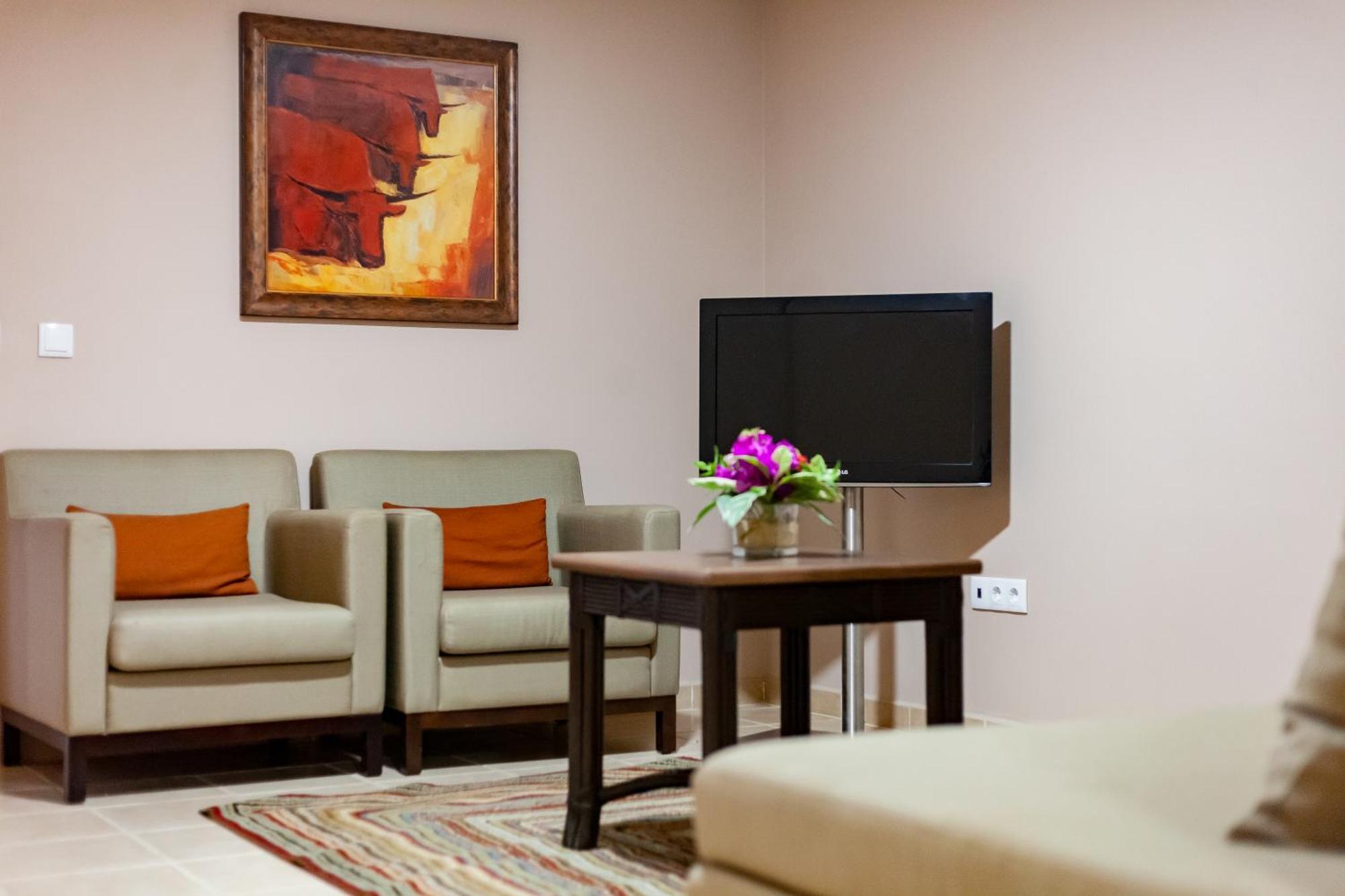 פראייה Pestana Tropico Ocean & City Hotel מראה חיצוני תמונה