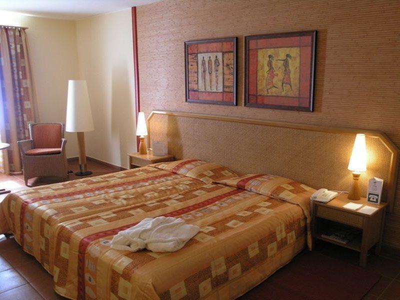 פראייה Pestana Tropico Ocean & City Hotel מראה חיצוני תמונה