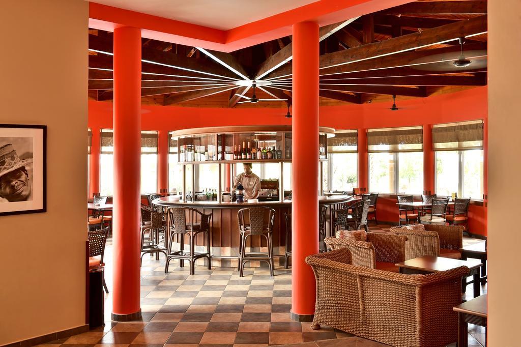 פראייה Pestana Tropico Ocean & City Hotel מראה חיצוני תמונה