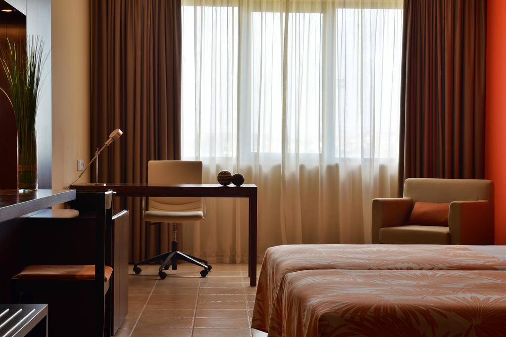 פראייה Pestana Tropico Ocean & City Hotel מראה חיצוני תמונה